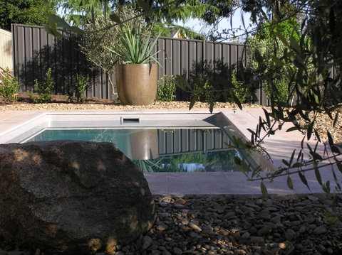 StoneTryst Spa Villas - Accommodation Redcliffe 5