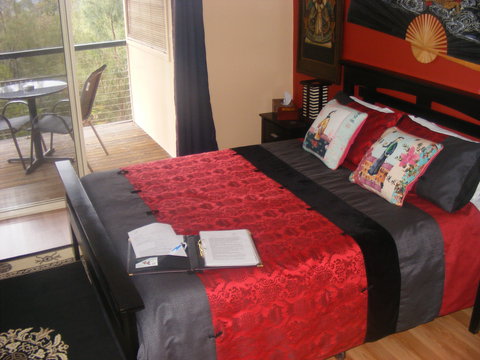 Tambaridge Bed And Breakfast - Accommodation Redcliffe 2