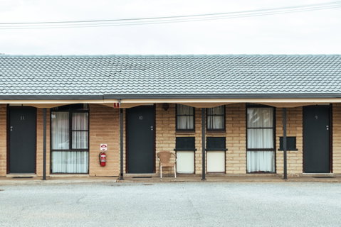 The Argent Motel - Accommodation Redcliffe 2
