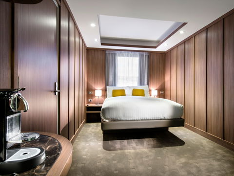 The Hougoumont Hotel - Accommodation Redcliffe 1