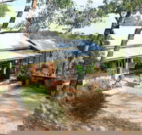 Trestrail Cottage - Accommodation Redcliffe