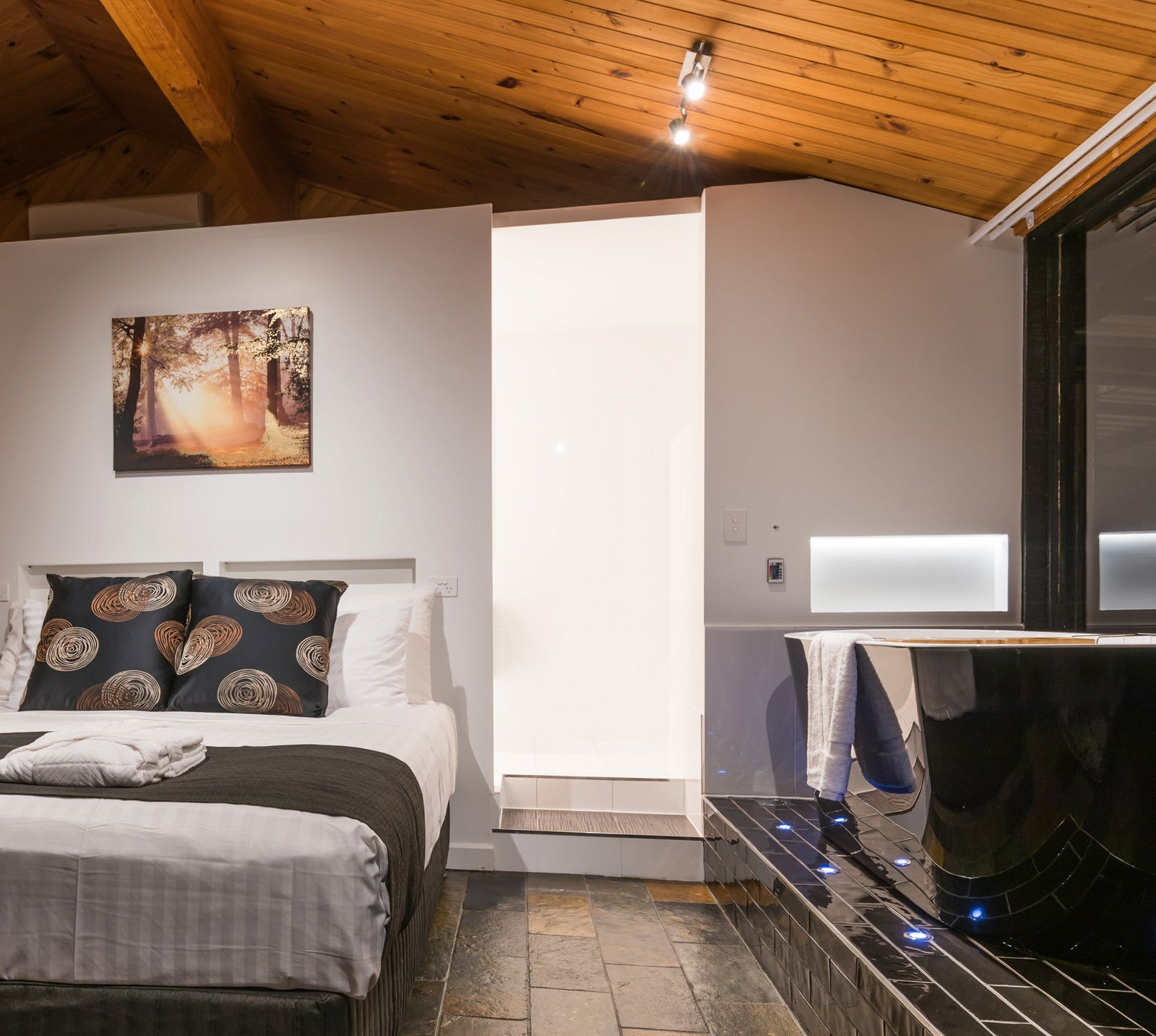 Calga NSW Accommodation Redcliffe