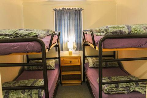 Willow Springs Shearers Quarters - Accommodation Redcliffe 1