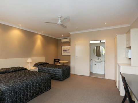 Adamstown Elizabeth Motor Inn - Accommodation Redcliffe 1