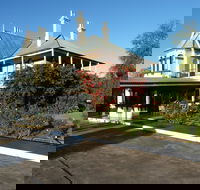 Airlie House Motor Inn - Accommodation Redcliffe