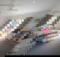 Batemans Bay Manor - Accommodation Redcliffe