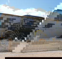 Costa To Coast - Accommodation Redcliffe