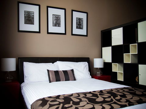 Crossroads Hotel - Accommodation Redcliffe 2