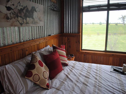 Riverside Farm Retreat B And B - Accommodation Redcliffe 0