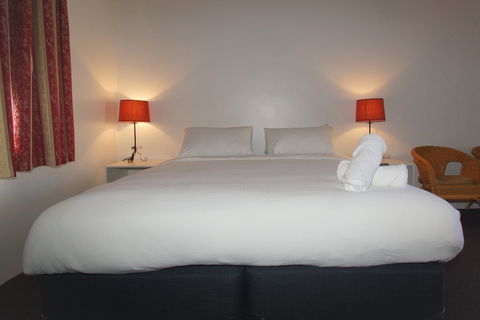 Seaton Arms Motor Inn - Accommodation Redcliffe 2
