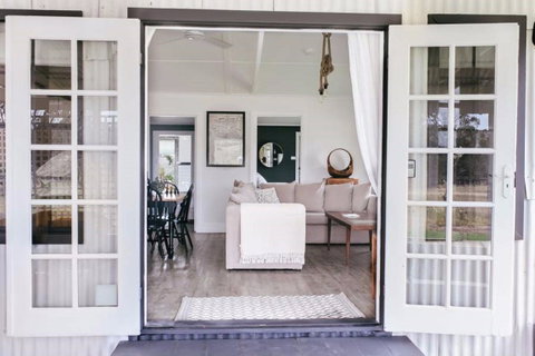 The Cook's House - Accommodation Redcliffe 0