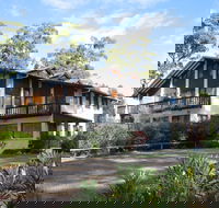 Chalet Swisse Spa Retreat - Accommodation Redcliffe