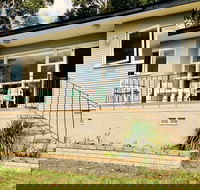 Cosy Seaside Cottage - Accommodation Redcliffe