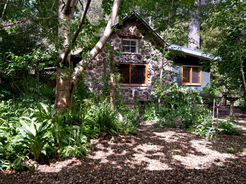 Garden Cottage Stanley - Accommodation Redcliffe 1