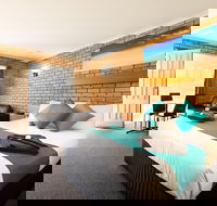 Statesman Motor Inn - Accommodation Redcliffe