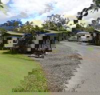 Tropicana Caravan Park Sarina - Accommodation Redcliffe