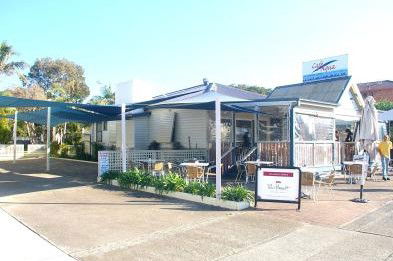 Ocean Spray Holiday Apartments - Accommodation Redcliffe 1