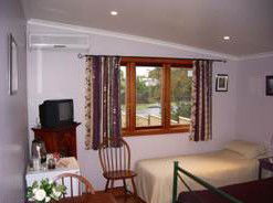 Robins Rest Bed And Breakfast - Accommodation Redcliffe 2