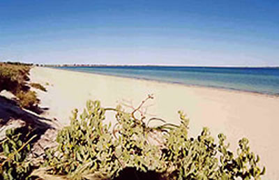 A Beachfront Villa Rockingham - Accommodation Redcliffe 1