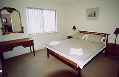 A Beachfront Villa Rockingham - Accommodation Redcliffe 4