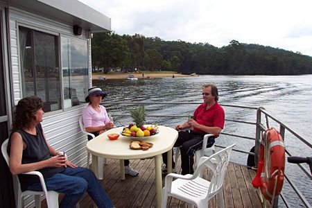 Clyde River Houseboats - Accommodation Redcliffe 4