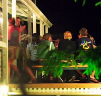 Blue Reef Backpackers - Accommodation Redcliffe
