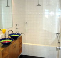 Guadalupe Hill - Accommodation Redcliffe