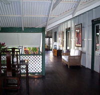 McAlpine House - Accommodation Redcliffe