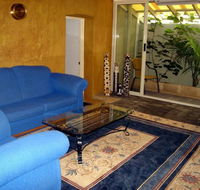 Terrace Central BB Hotel - Accommodation Redcliffe