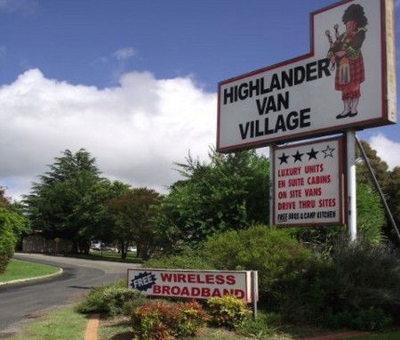 Highlander Van Village - Accommodation Redcliffe 0
