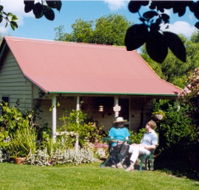 Poppys Cottage BB - Accommodation Redcliffe