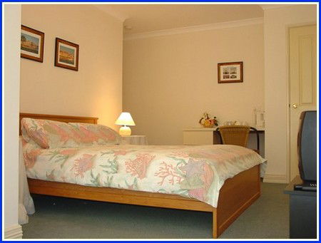 Seascapes Bed & Breakfast - Accommodation Redcliffe 2