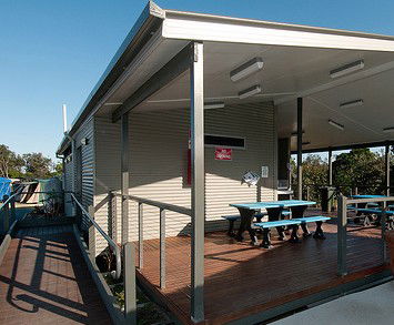 Flat Rock Tent Park - Accommodation Redcliffe 2