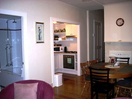 Picket Lane - Accommodation Redcliffe 0