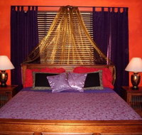 Golden Hearth Cottages - Accommodation Redcliffe
