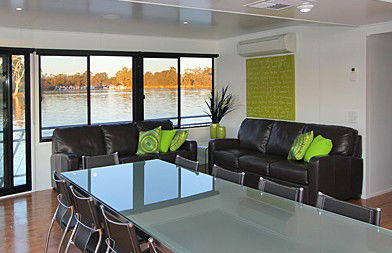 All Seasons Houseboats - Accommodation Redcliffe 2