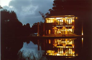 Bettenays Lakeside Loft Apartment And Vineyard Chalets - Accommodation Redcliffe 1