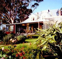 The Sleeping Lady Private Retreat - Accommodation Redcliffe