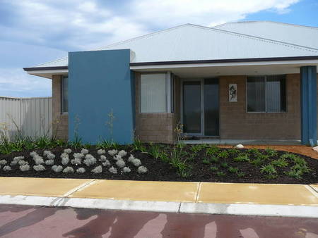 Parakeet Retreat - Accommodation Redcliffe 0