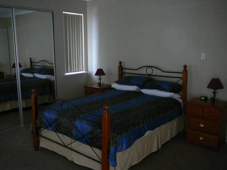 Parakeet Retreat - Accommodation Redcliffe 1