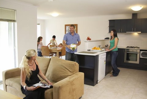 Forte Cape View - Accommodation Redcliffe 2