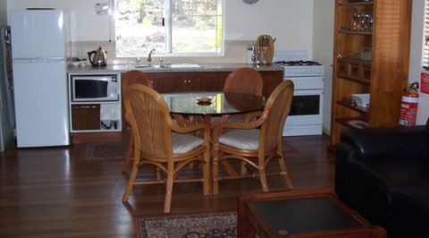 Jarrah Glen Cabins - Accommodation Redcliffe 0