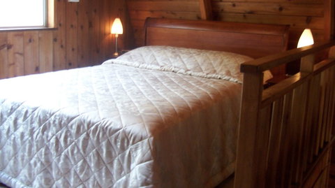 Jarrah Glen Cabins - Accommodation Redcliffe 2