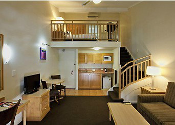 All Seasons Cairns - Accommodation Redcliffe 2