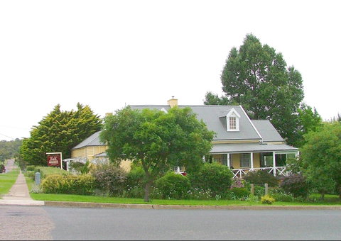 Anglea House - Accommodation Redcliffe 0