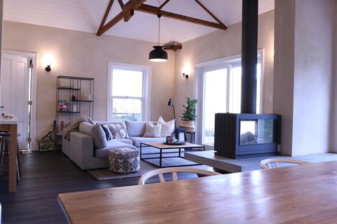 Belle's Cottage - Accommodation Redcliffe 0