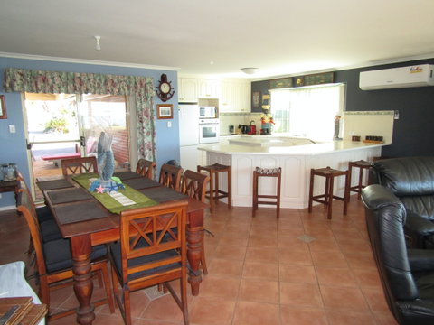 Blue Sea Dragon - Accommodation Redcliffe 1