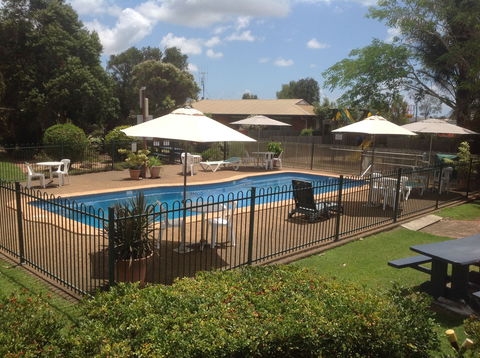 Bundaberg East Cabin And Tourist Park - Accommodation Redcliffe 0
