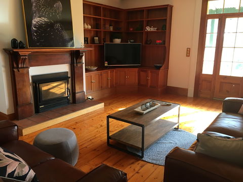 Clayfield Homestead - Accommodation Redcliffe 1