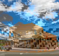 Empire Hotel - Accommodation Redcliffe